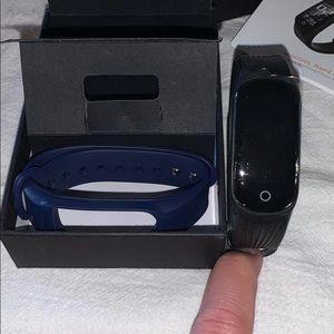Fitness track smart watch